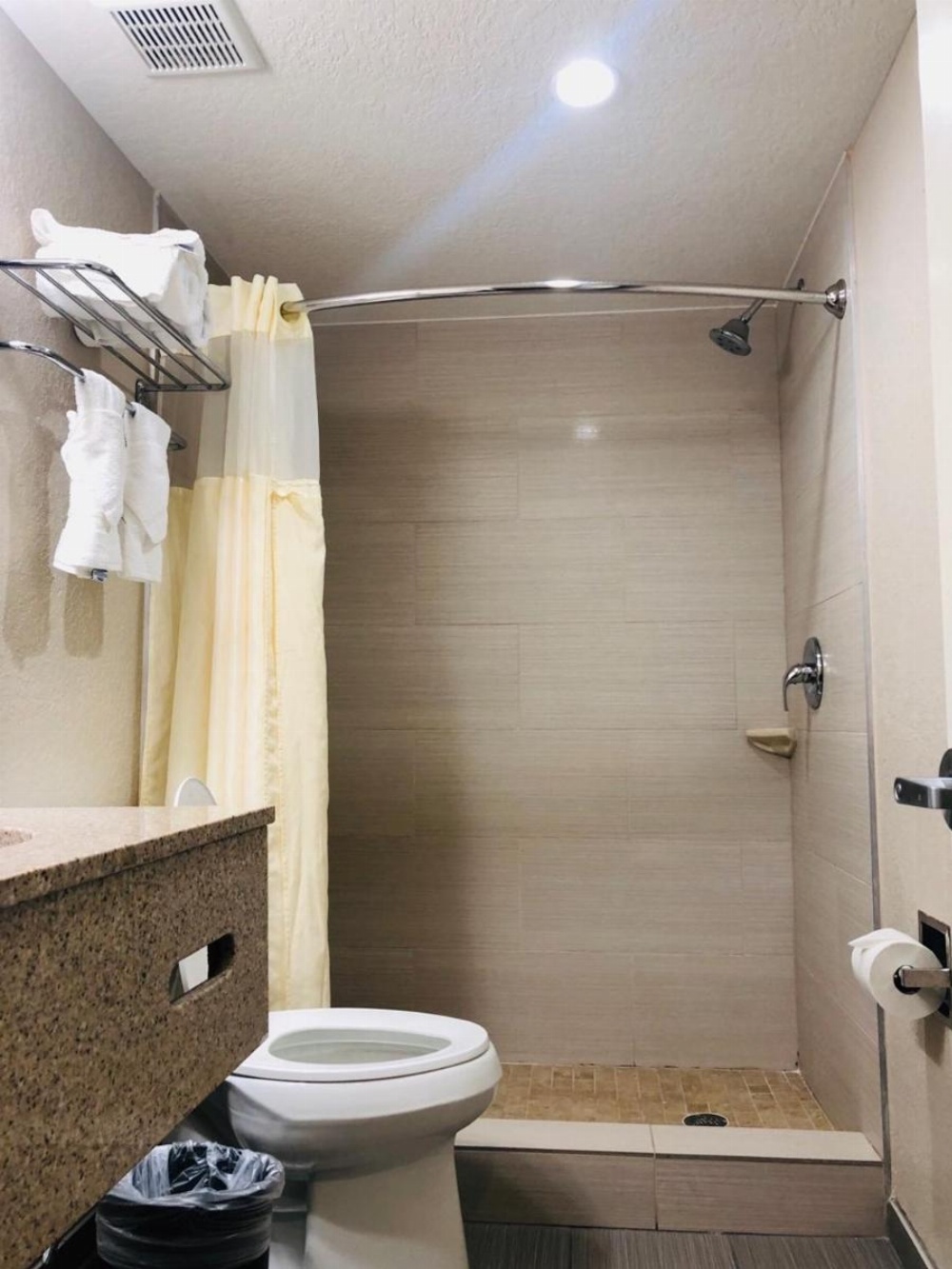 Room image 5