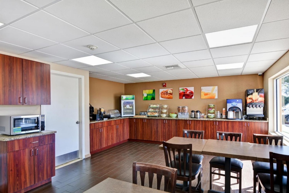 Quality Inn & Suites Heritage Park Main image